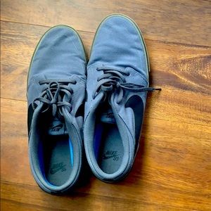 Nike SB Portmore II Dark Grey & Gum Canvas Shoes
